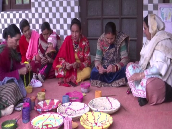 Women creating handicrafts under NRLM scheme in Rajouri (Photo/ANI)