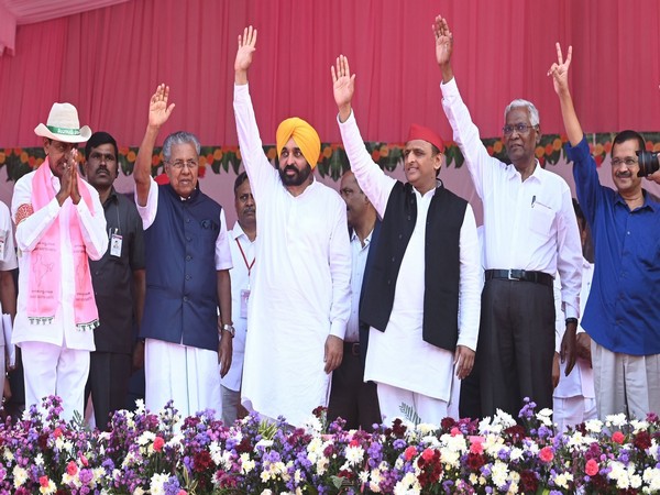 CPI(M), AAP and SP leaders join KCR in mega rally in Telangana's Khammam (Photo/twitter: @BRSParty)