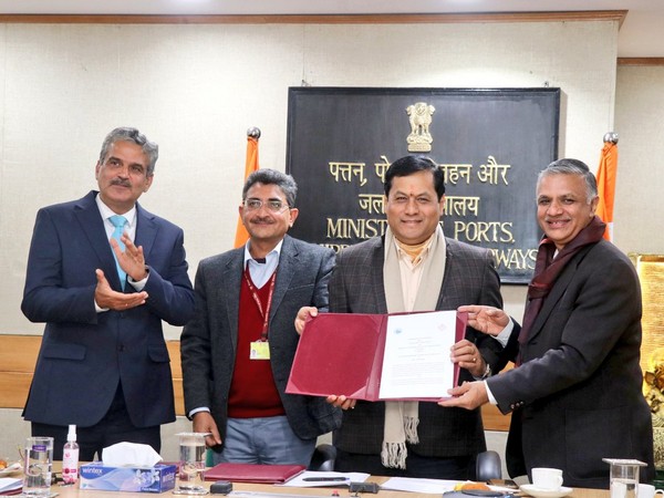 Agreement signed between IPA, RIS to set up Centre for Maritime Economy and Connectivity (Image: Twitter/Sarbananda Sonowal)