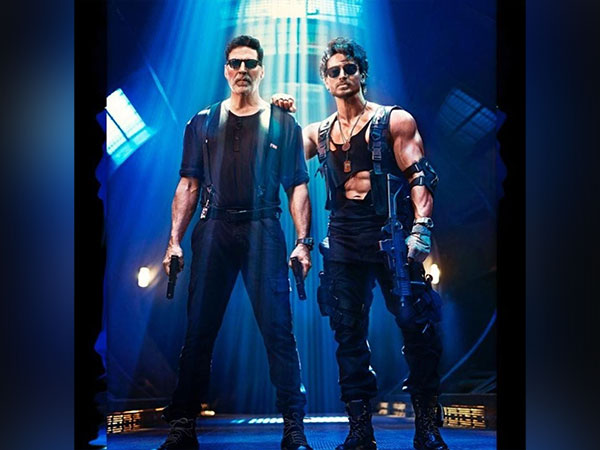 Akshay Kumar, Tiger Shroff. (Image source: Twitter)