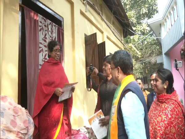 Tripura CM Manik Saha holds door-to-door campaign in Agartala (Photo/ANI)