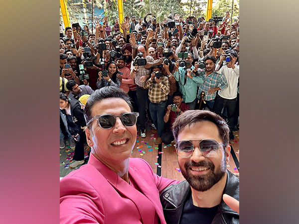 Akshay Kumar and Emraan Hashmi. (Image Source: Instagram)