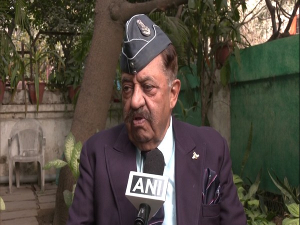  Former IAF officer Wg Cdr Praful Bakshi (Photo:ANI)