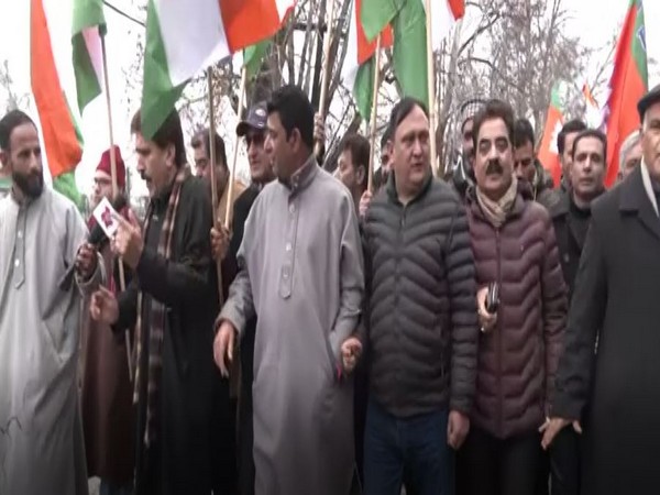 BJP workers during march in Srinagar (Photo/ANI)