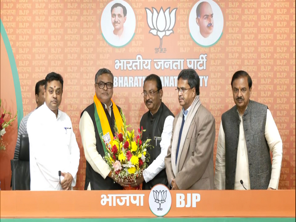 Former Tripura TMC chief Subal Bhowmik, CPI(M) leader Moboshar Ali join BJP (Photo:ANI)