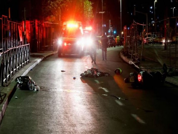 Police forces at incident site of deadly terror attack in a synagogue in Jerusalem. (Photo: Reuters)