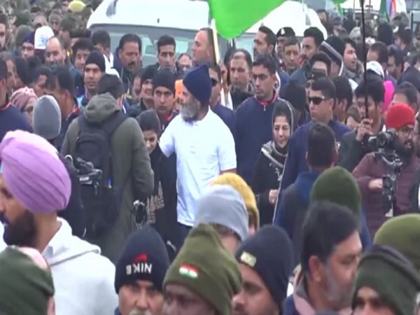 PDP chief Mehbooba Mufti joined Congress leader Rahul Gandhi led Bharat Jodo Yatra. (Photo/ANI)