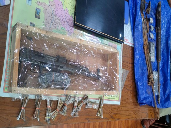 Arms and ammunitions recovered by Gaya Police (Photo/ANI)