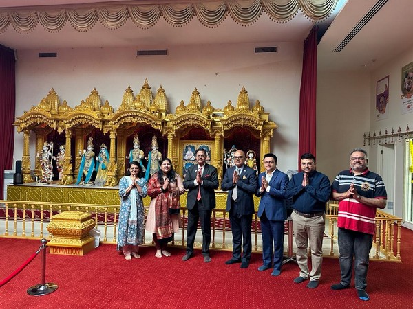 Manpreet Vohra at BAPS Shri Swaminarayan Mandir in Melbourne (Source: Twitter/@VohraManpreet)