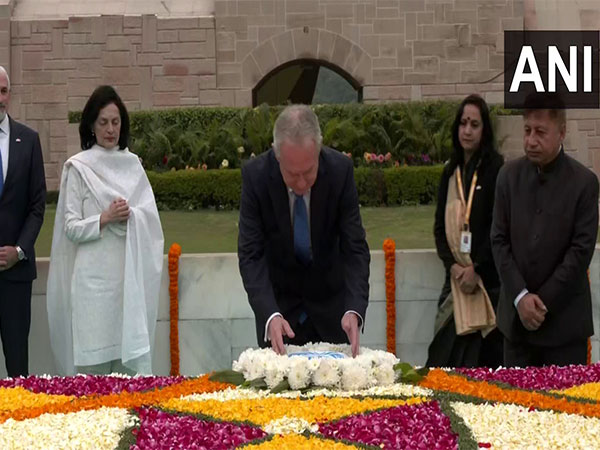 President of 77th UN General Assembly session Csaba Korosi visited Rajghat (Photo: ANI) Image)