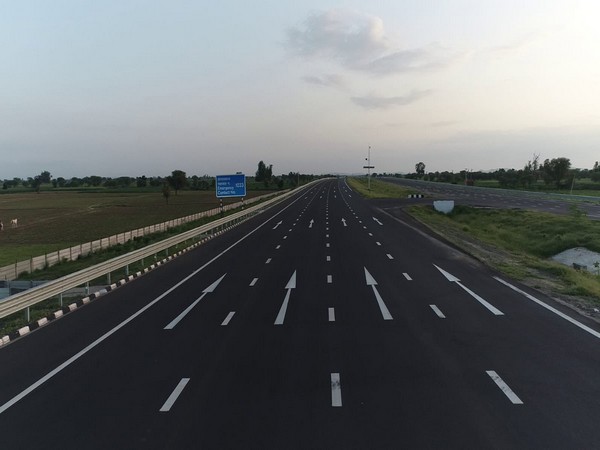 Delhi-Mumbai-Expressway (Photo: Twitter/ Nitin Gadkari)