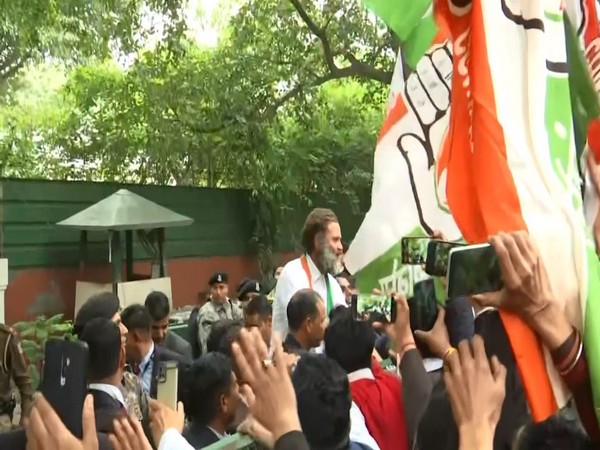 Visuals from Rahul Gandhi's residence (Photo/ANI)