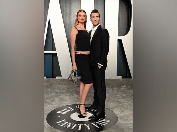 Adam Levine and Behati Prinsloo. (Image Source/ Twitter)