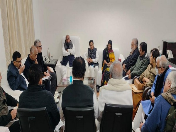 Opposition like-minded parties hold meeting in Parliament (Photo:ANI)