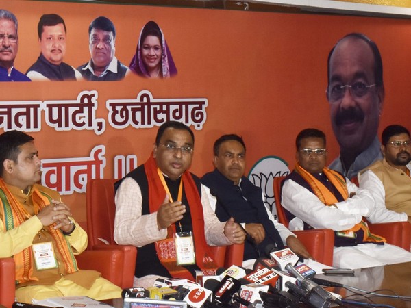  BJP Minority Morcha President Jamal Siddiqui addressing media persons (Photo/ANI)