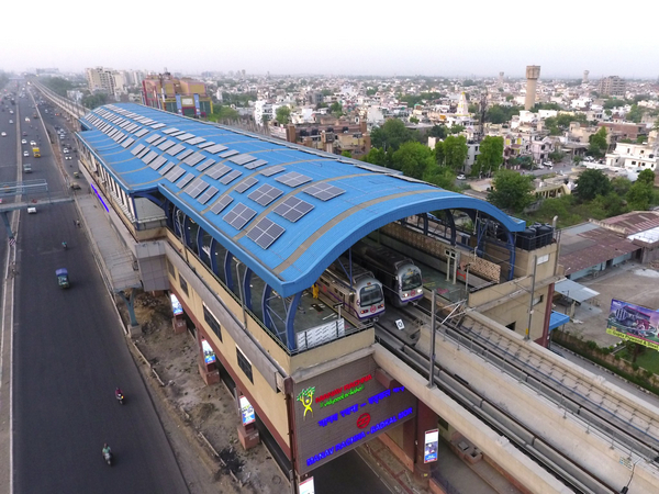 Delhi Metro's solar power plant (Photo Credit - Twitter/ Delhi Metro Rail Corporation)