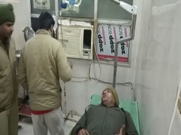 Miscreants attack two police personnel in UP's Bahraich (Photo/ANI)