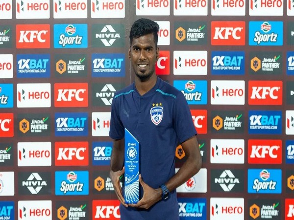 Sivasakthi wins Emerging Player of the Month award for January 2023 (Photo: ISL Media)