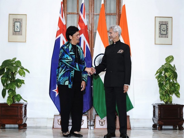 New Zealand Foreign Minister Nanaia Mahuta with External Affairs Minister S Jaishankar (Image Credit: Jaishankar's Twitter account)