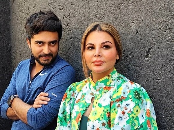Rakhi Sawant and her husband Adil Durrani (Image source: Instagram)
