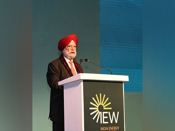 Union Minister for Petroleum and Natural Gas Hardeep Singh Puri (Photo:PIB)
