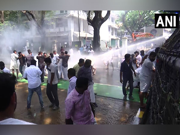 Water cannons used by police against protestors in Kochi (Photo/ANI)