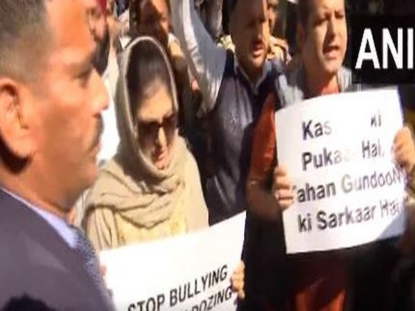 PDP Chief Mehbooba Mufti detained in New Delhi during J&K anti-encroachment drive protest (Photo/ANI)