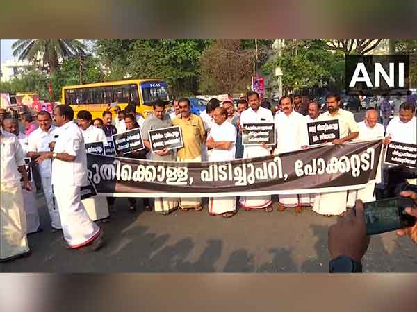 Opposition leaders march to Kerala Assembly in protest against fuel cess (Photo/ANI) 