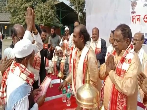 Barpeta Satra hand over papers of land donated for mosque (Photo/ANI)