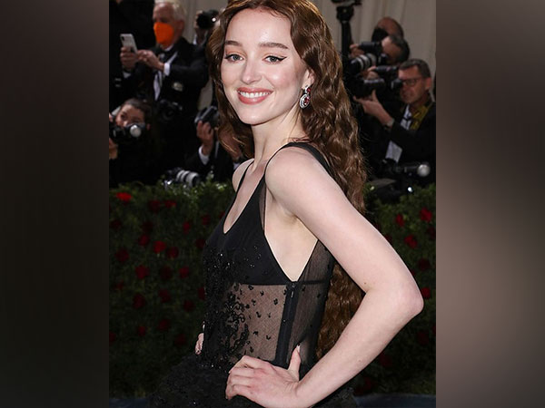 Phoebe Dynevor. (Image Source/Instagram)