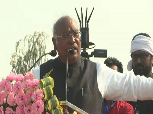 Congress Chief Mallikarjun Kharge in Jharkhand (Photo/ANI)