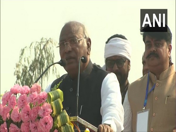 Congress President Mallikarjun Kharge in Jharkhand's Pakur (Photo/ANI)