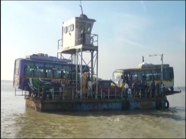 Floating bridge vessel with 100 people onboard stuck in Chilika Lake (Photo/ANI)