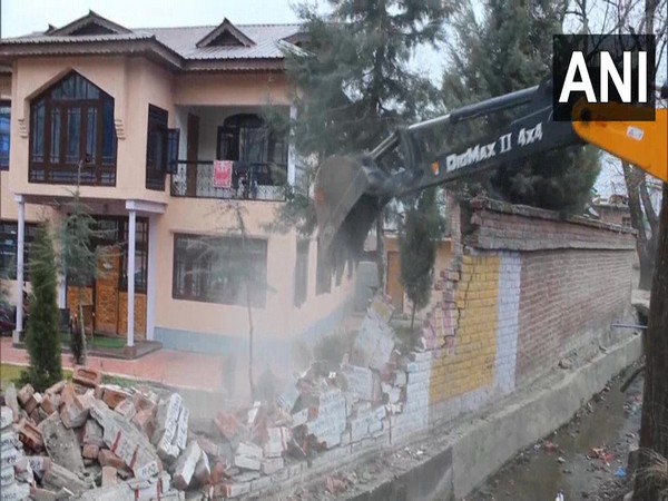 HIzbul Mujahideen terrorist commander's property being demolished by J-K adminsitration (File photo/ANI)