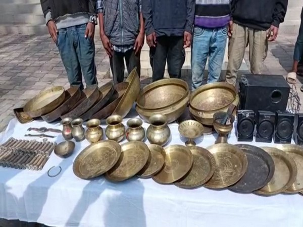 Assam Police recovers copper utensils from thieves (Photo:ANI)