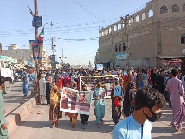 Demonstration against  enforced disappearance of Zehri family. (Photo Credit - Twitter/Voice for Baloch Missing Persons)