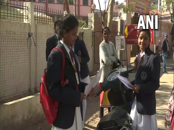 CBSE examinees arrive at DAV Kapildev school in Ranchi on Wednesday. (ANI/Photo)
