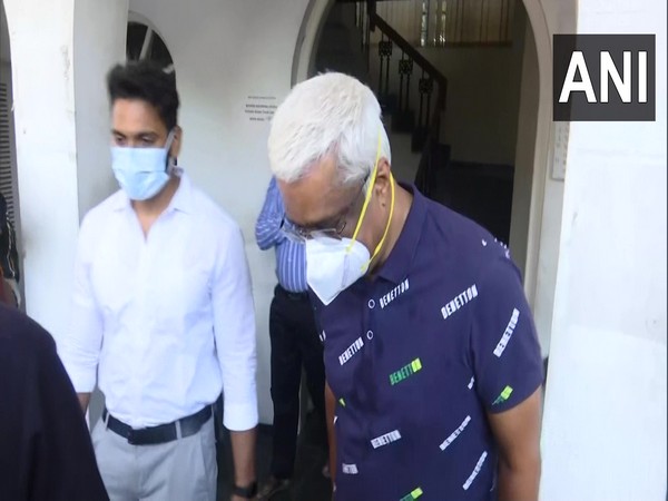 Former principal Secretary to Kerala CM, M Sivasankar at Ernakulam General Hospital (Photo/ANI)