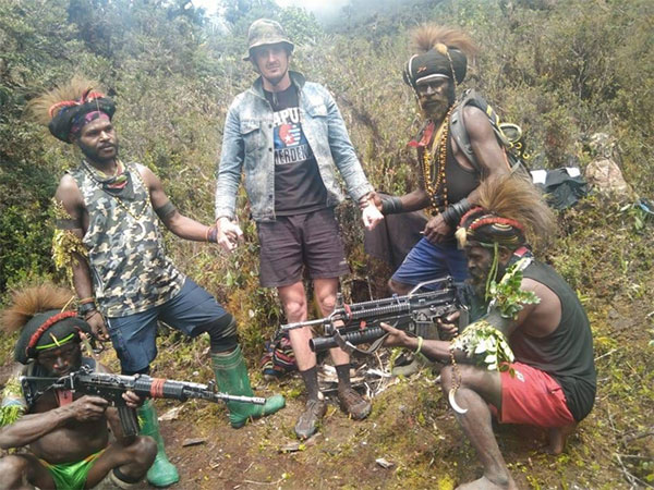 First pictures of NZ pilot Philip Mehrtens who was taken hostage in the Papuan highlands last week. (Photo Credit - Twitter)