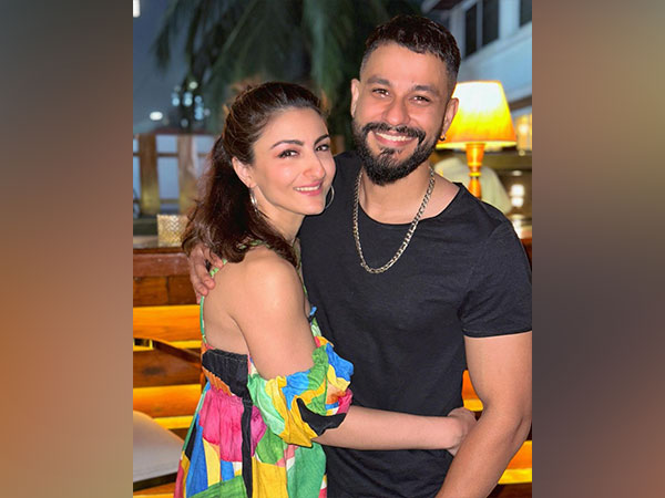 Soha Ali Khan with Kunal Kemmu (Image Source: Instagram)