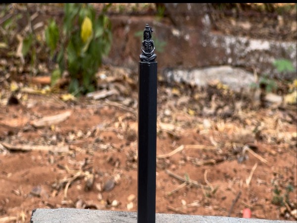 Sculpture of Lord Shiva on pencil by Dr Gattem Venkatesh. (Photo/ANI)