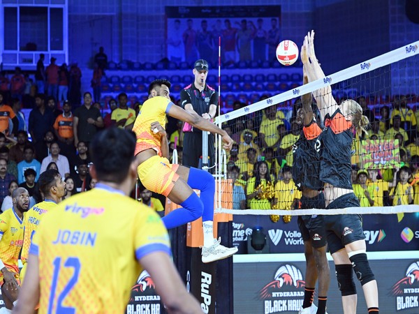 Chennai Blitz in action against Hyderabad Black Hawks in action during Prime Volleyball League (Image: PVL)