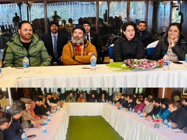 Congress MP Rahul Gandhi along with party leader Priyanka Gandhi Vadra today chaired a meeting of party leaders of Kashmir (Photo/ANI)