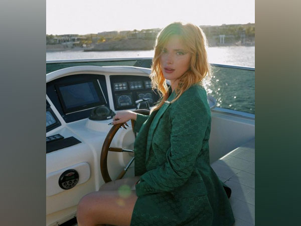 Bella Thorne (Image Source: Instagram)