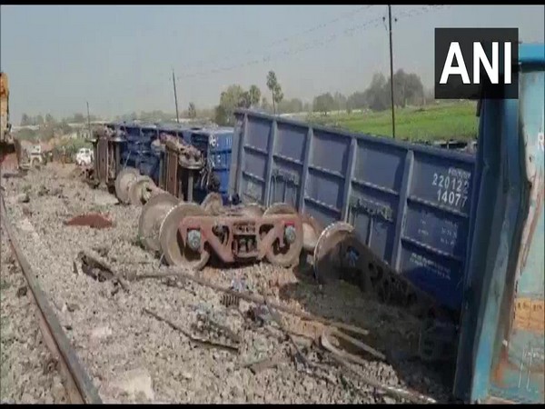 13 wagons of goods train derailed in Bihar (Photo/ANI)