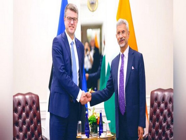 External Affairs Minister S Jaishankar, Estonia Foreign Minister Urmas Reinsalu (Image Credit: Twitter/@DrSJaishankar)