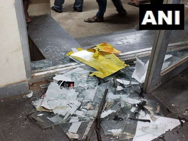 ABVP vs SFI, students vandalizes university property (Photo/ANI) 