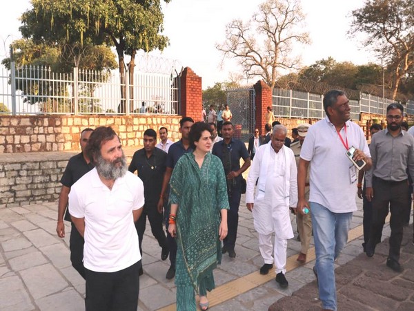 Congress leader Rahul Gandhi, Priyanka Gandhi and Chhattisgarh CM Bhupesh Baghel in Sirpur (Photo/ANI)