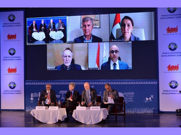 The key discussion agenda at the world Sustainable development summit held in New Delhi