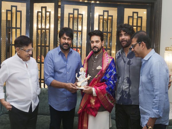 Anurag Thakur meets Chiranjeevi, Nagaarjuna (Image Source: Twitter)